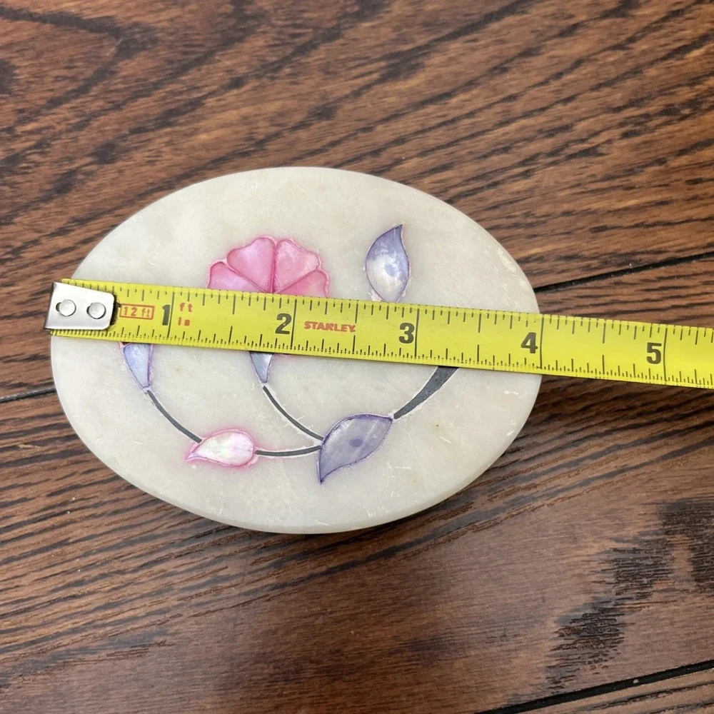 Vintage Mother of Pearl Inlay Alabaster Lidded Oval Trinket Box 4